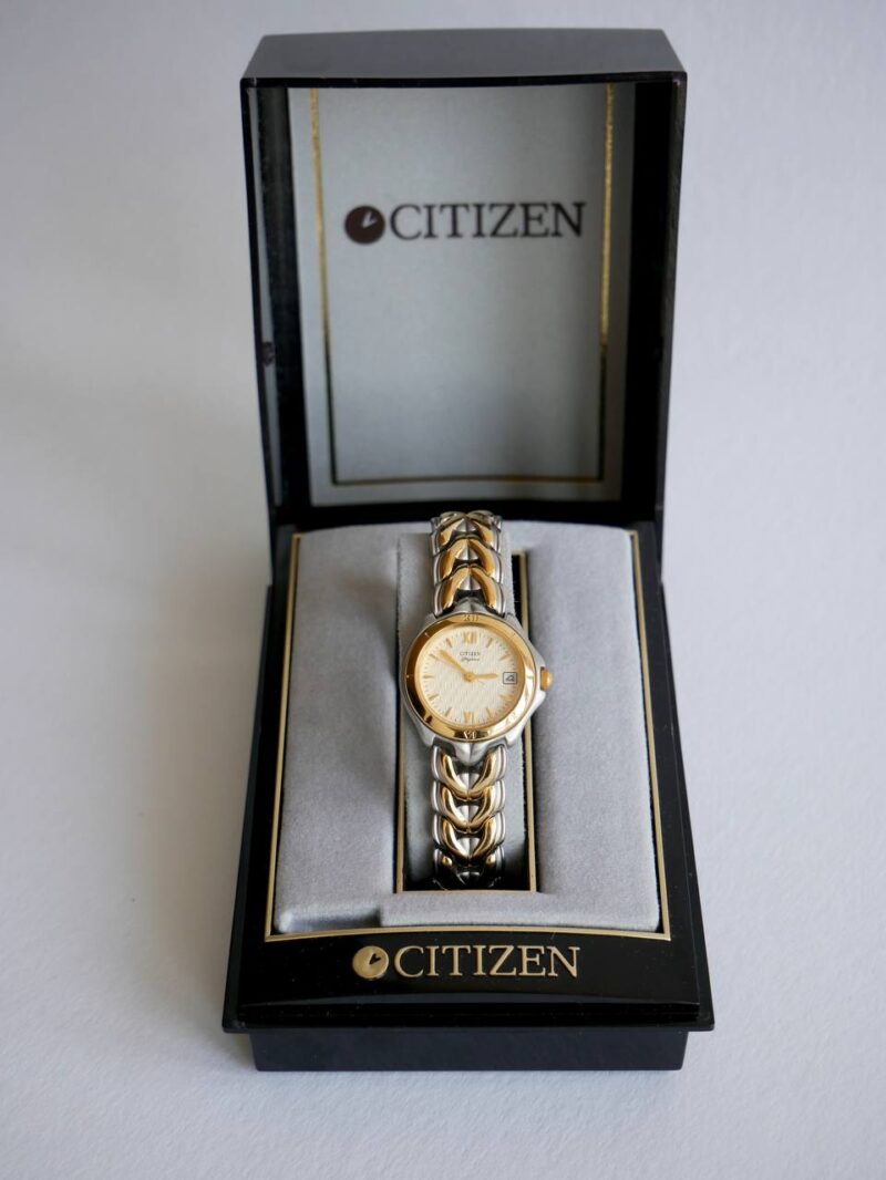 Годинник Citizen