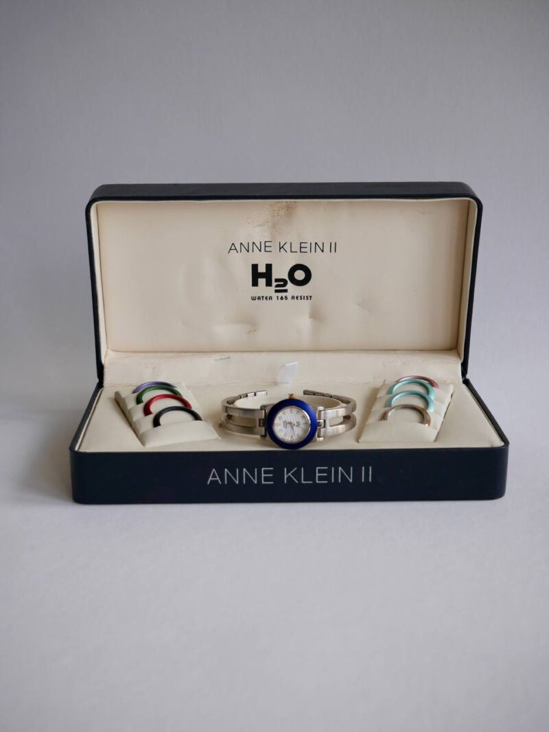 Годинник Anne Klein